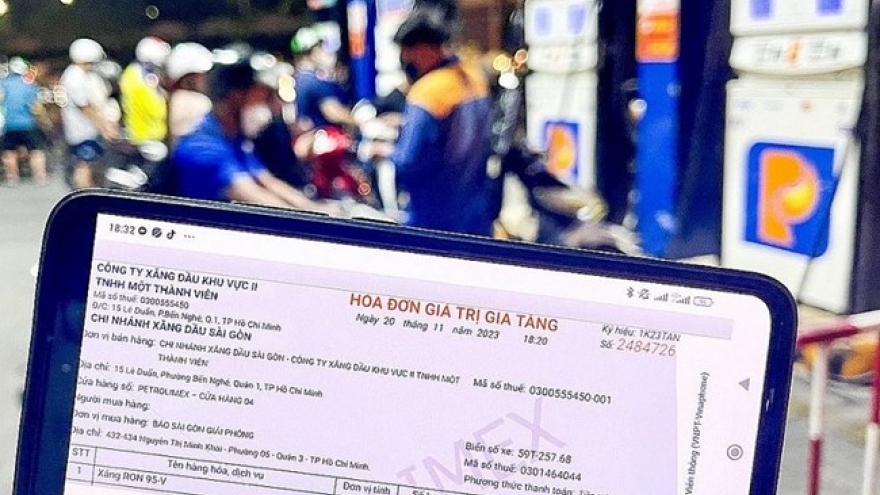 Cần rút giấy phép cây xăng chưa xuất hóa đơn điện tử trong kinh doanh, bán lẻ